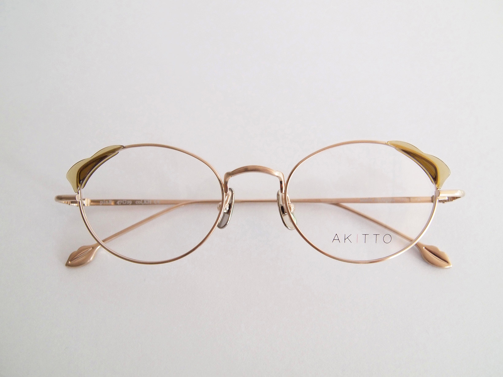 AKITTO 2019-3rd pin8 color｜KH size:47□19 material:titanium＋acetate price:￥42,000-(＋tax)