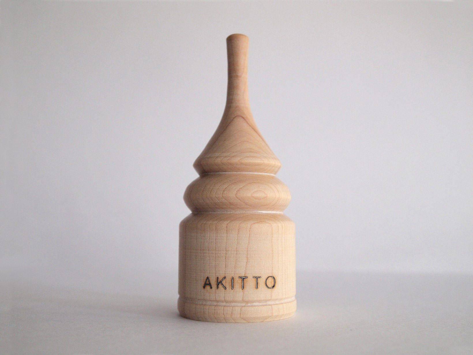 AKITTO 2019-4th stand No,1 material:wood price:￥4,500(+tax)