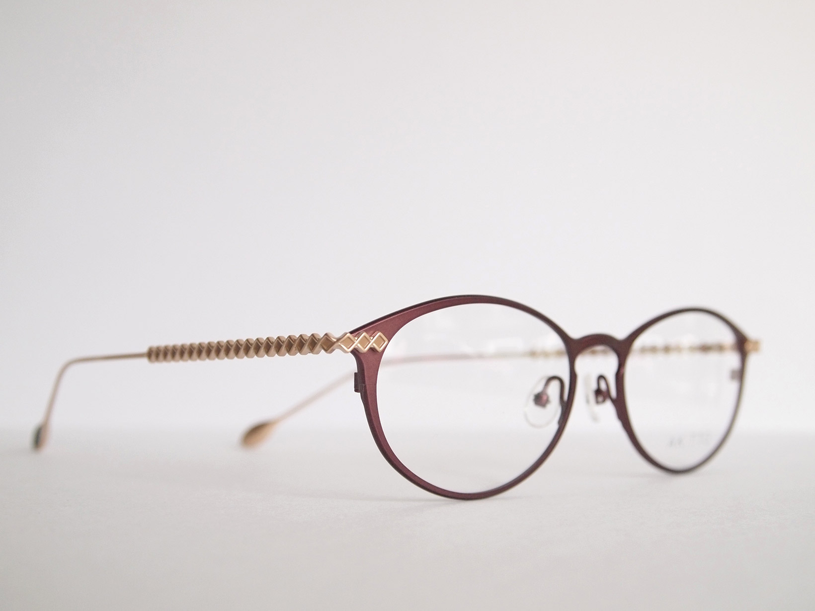 AKITTO 2020-3rd lin1 color｜RD size:51□17 material:titanium price:￥44,500(+tax) 