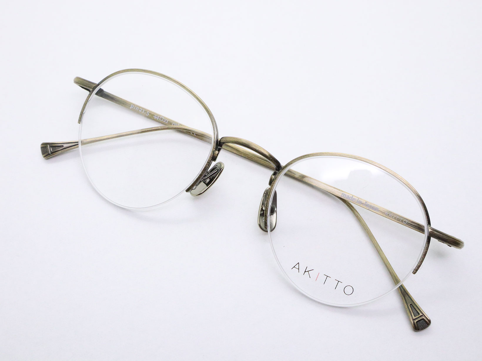AKITTO 2023-1st pin21-5 color｜AG size:44□21 material:titanium price:￥46,200-(税込み)
