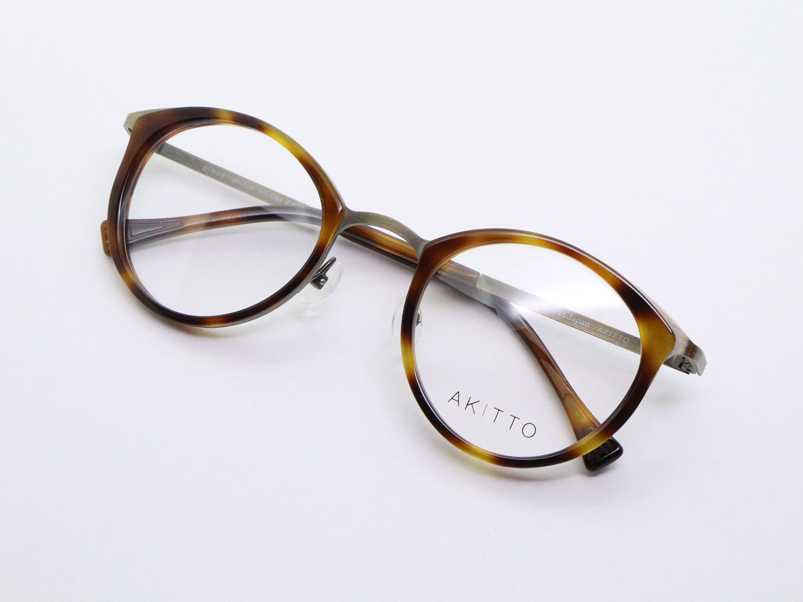 AKITTO 2023-2nd pin24 color｜DM size:46□22 material:titanium+acetate price:￥49,500-(tax in)