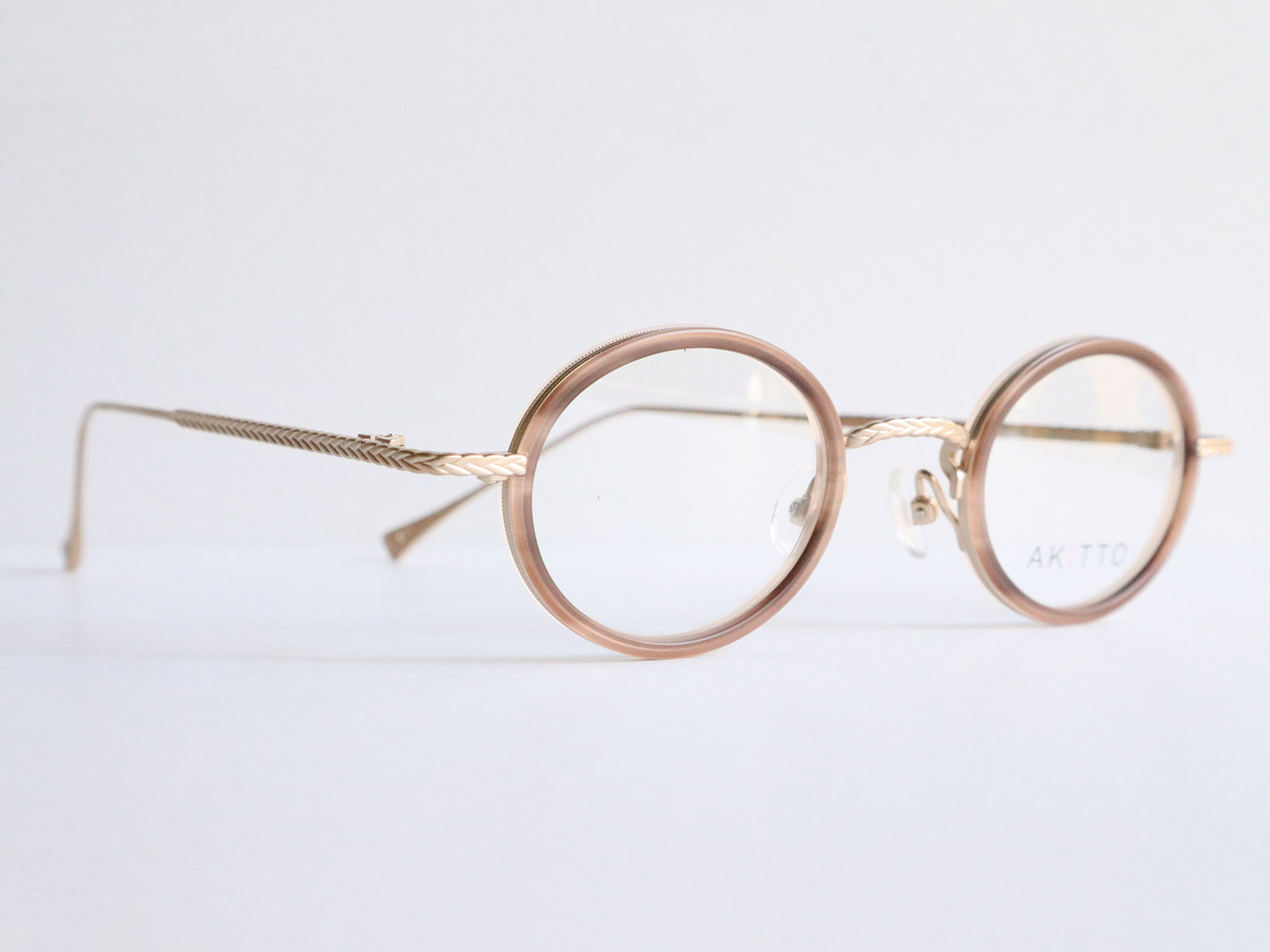 AKITTO 2025-1st miu3-p color | BG size:39□22 material:titanium+acetate price:￥51,700-（tax in）