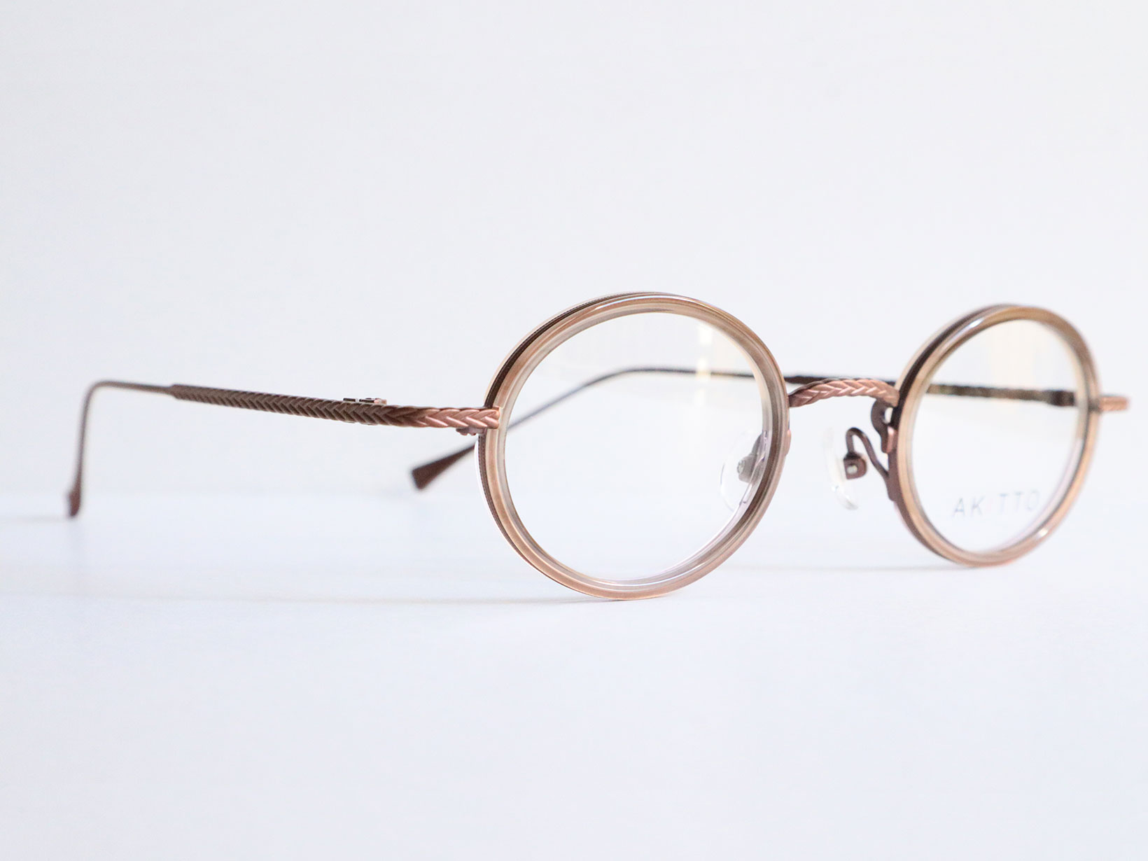 AKITTO 2025-1st miu3-p color | GS size:39□22 material:titanium+acetate price:￥51,700-（tax in）