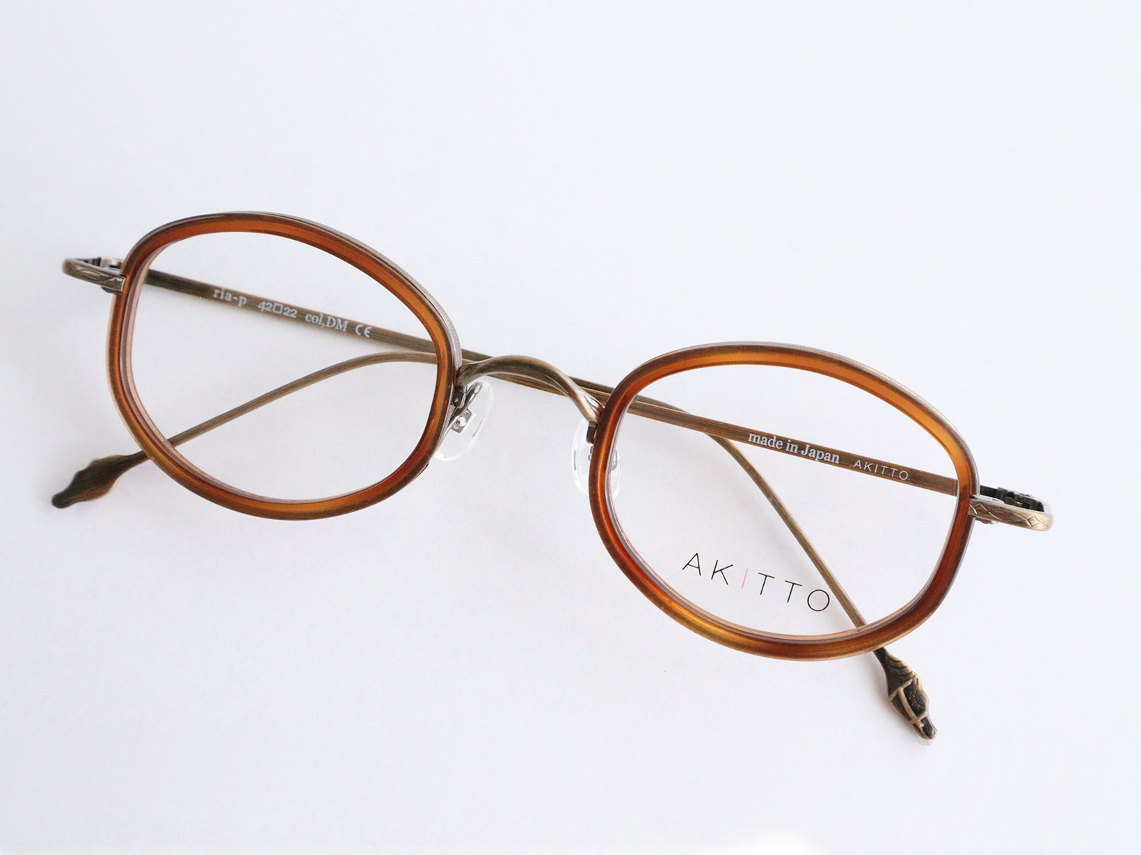 AKITTO 2025-3rd ria-p color | DM size:42□22 material:titanium+acetate price:￥54,450-（税込み）