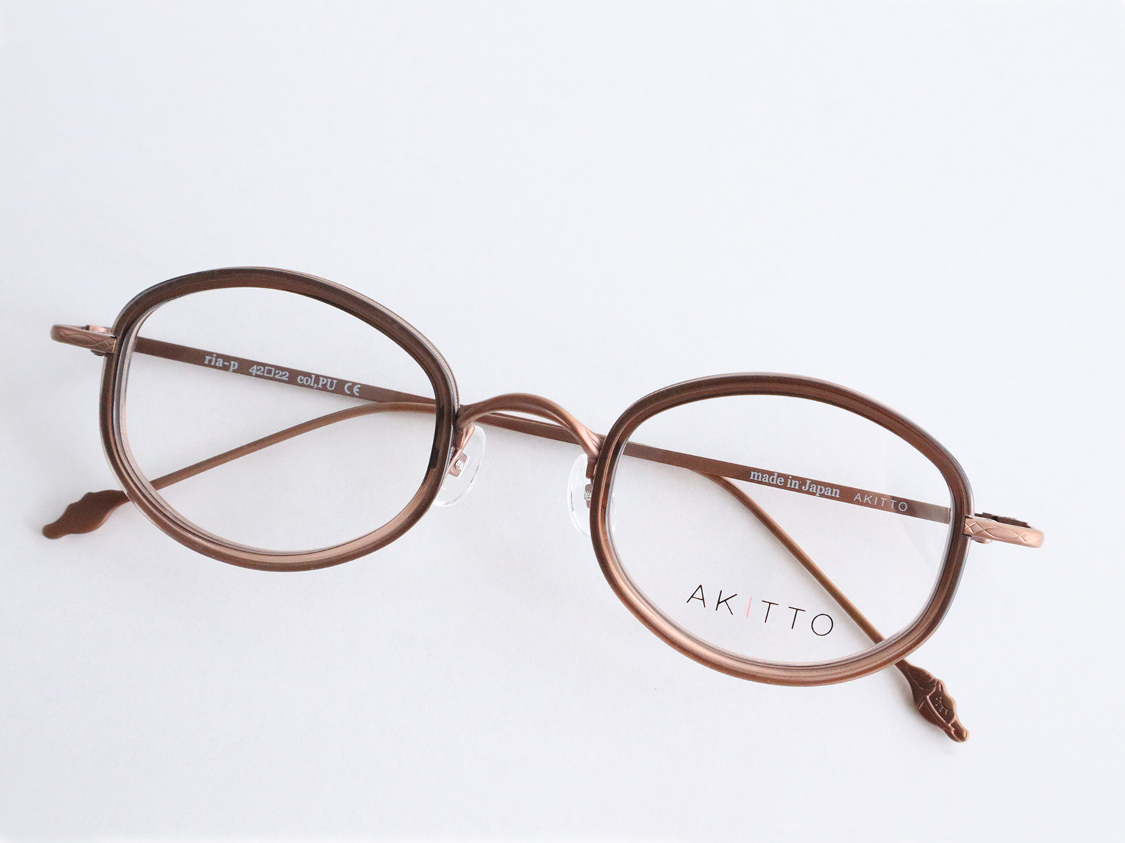 AKITTO 2025-3rd ria-p color | PU size:42□22 material:titanium+acetate price:￥54,450-（税込み）