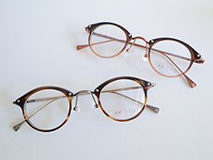 AKITTO 2025-4th bin4 bin4 size:40□25 material:titanium+acetate color:BK,DB,DM,GD,PU,SS price:￥54,450-（税込み）