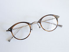 AKITTO 2025-4th bin4 color | SS size:40□25 material:titanium+acetate price:￥54,450-（税込み）