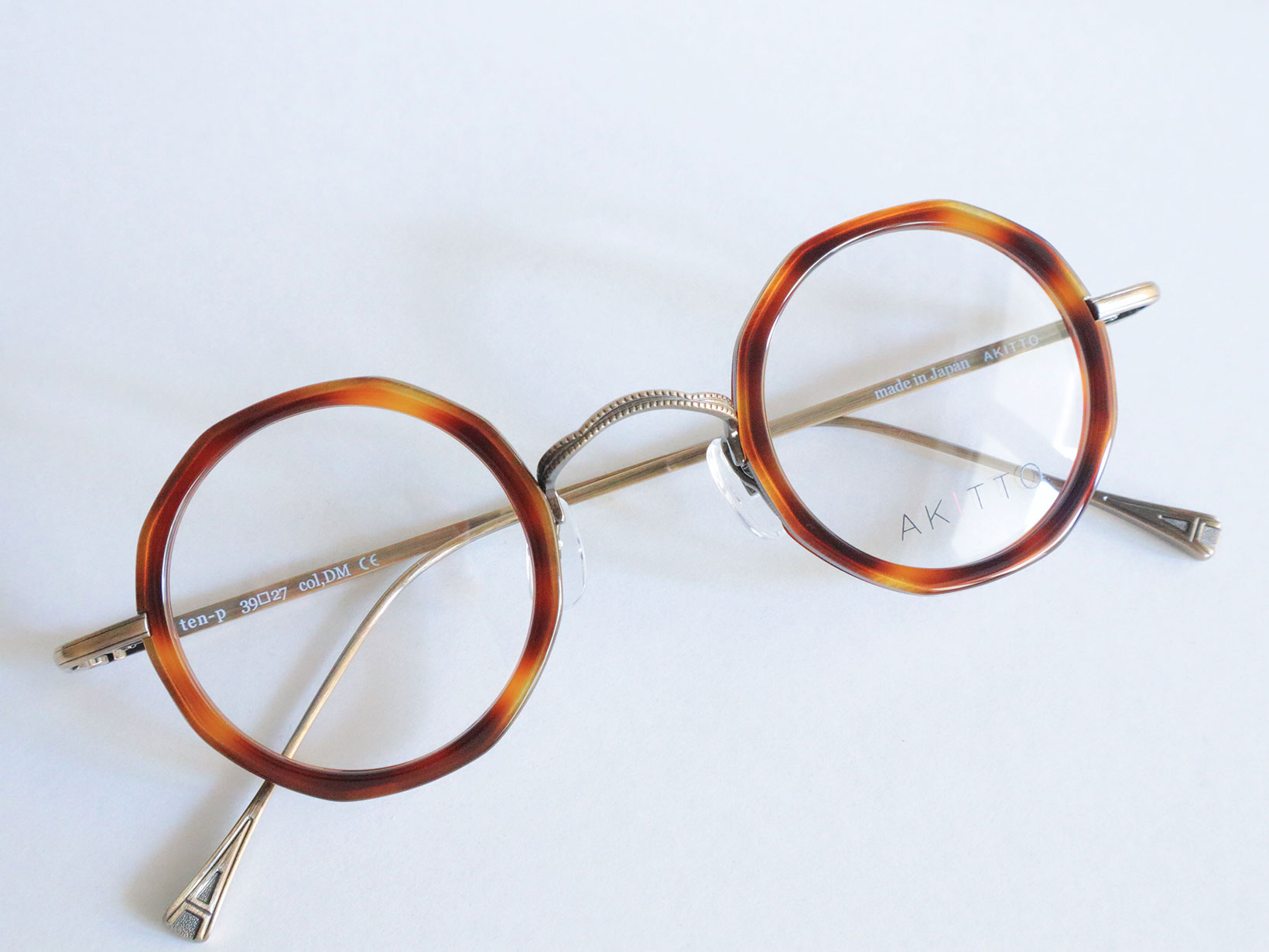 AKITTO 2025-4th ten-p color｜DM size:39□27 material:titanium+acetate price:￥54,450-（税込み）